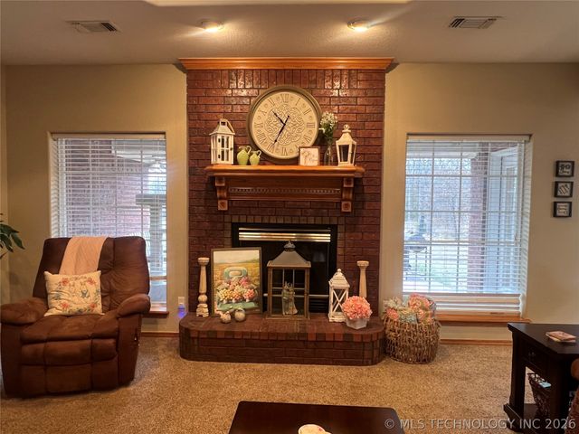 24 Jamestown Circle, Mcalester, OK 74501