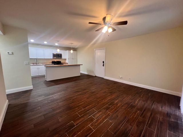 1500 N Congress Avenue A2, West Palm Beach, FL 33401