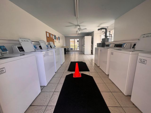 1500 N Congress Avenue A2, West Palm Beach, FL 33401