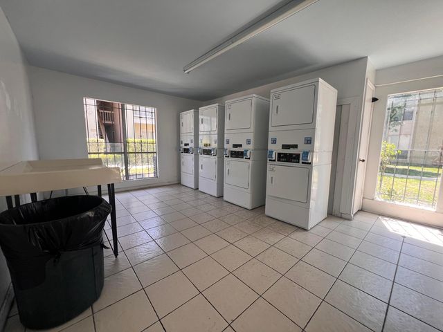1500 N Congress Avenue A2, West Palm Beach, FL 33401