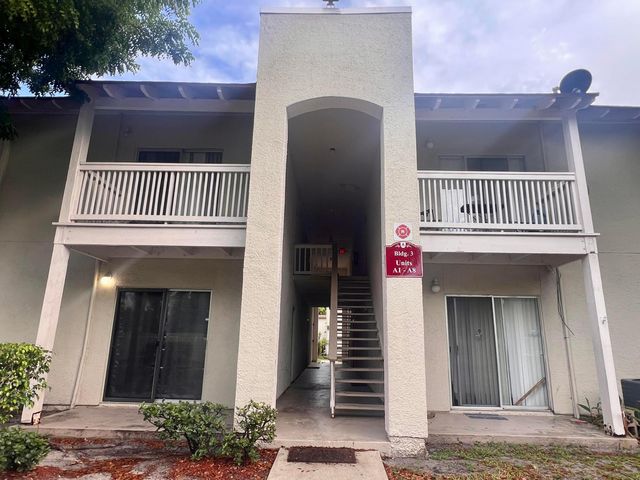 1500 N Congress Avenue A2, West Palm Beach, FL 33401