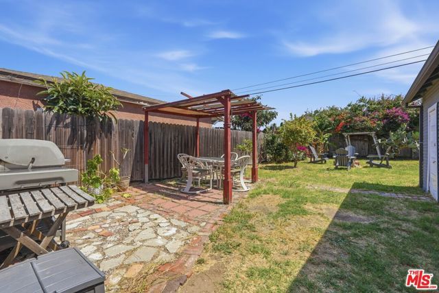4558 W 141st Street, Hawthorne, CA 90250