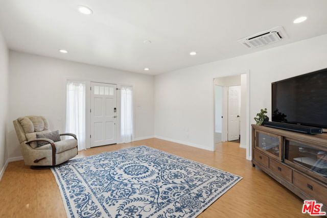 4558 W 141st Street, Hawthorne, CA 90250