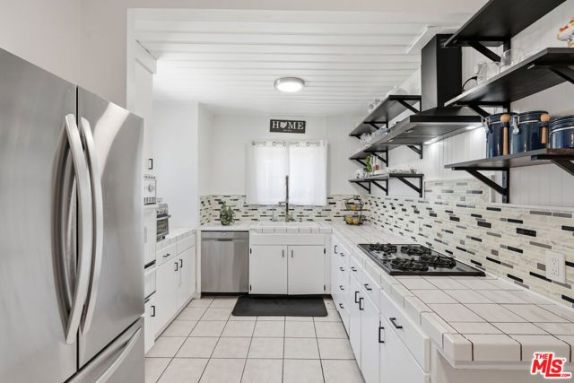 4558 W 141st Street, Hawthorne, CA 90250