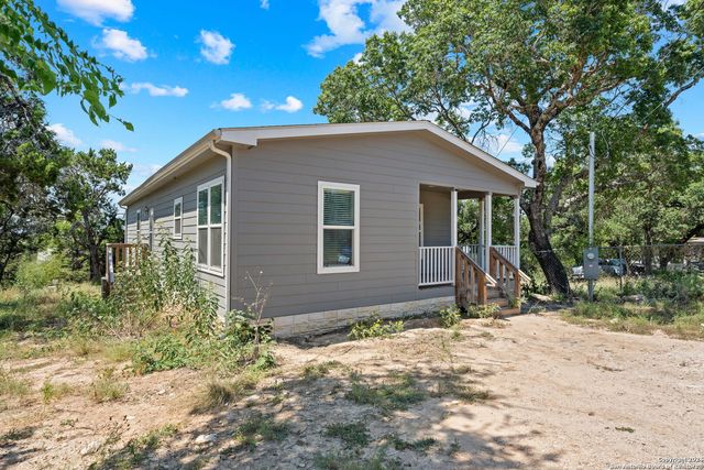 711 LA CRESTA DR, Canyon Lake, TX 78133