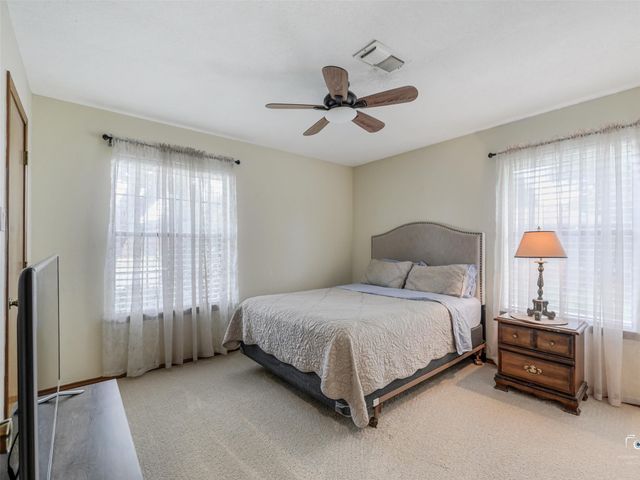 1432 Country Meadows Drive, Bedford, TX 76021