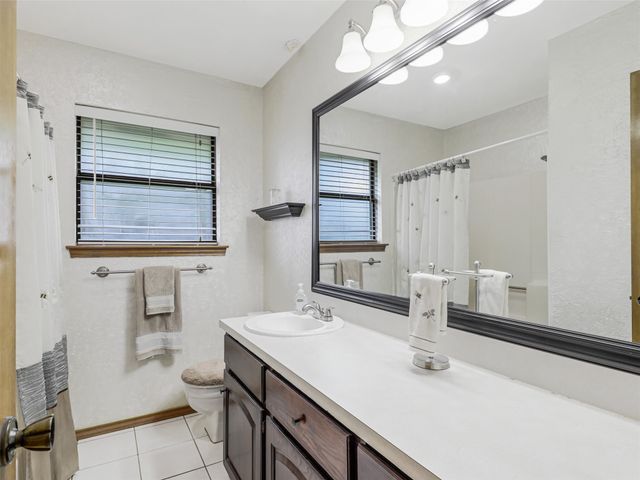1432 Country Meadows Drive, Bedford, TX 76021