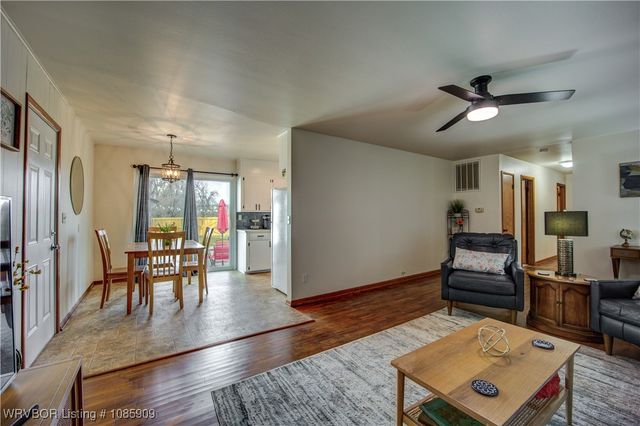 254 Main Street, Alma, AR 72921