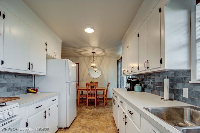 254 Main Street, Alma, AR 72921