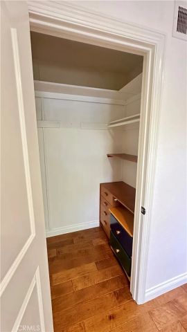 5433 Beeler Avenue, Woodland Hills, CA 91367