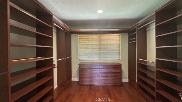 5433 Beeler Avenue, Woodland Hills, CA 91367