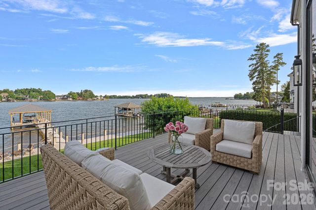 18408 Harbor Light Boulevard, Cornelius, NC 28031