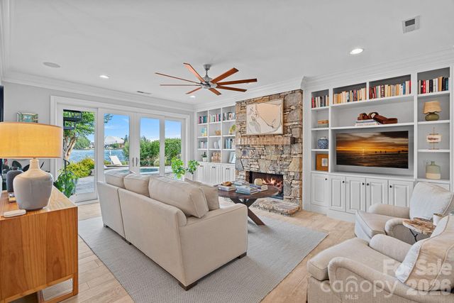 18408 Harbor Light Boulevard, Cornelius, NC 28031