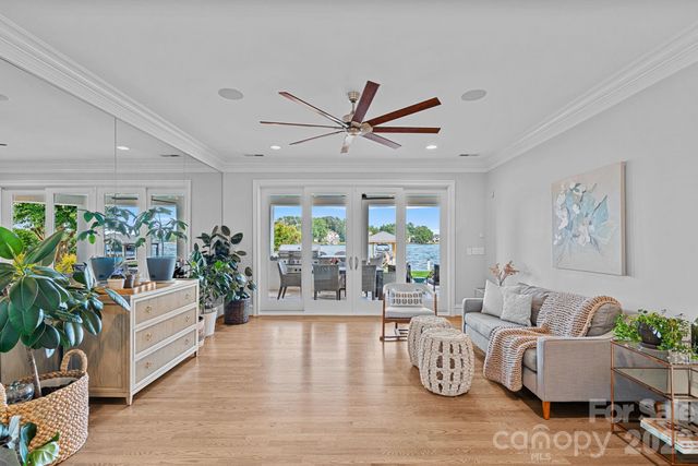 18408 Harbor Light Boulevard, Cornelius, NC 28031