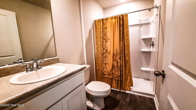 209 Ashworth Drive, Tabor City, NC 28463