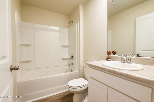 209 Ashworth Drive, Tabor City, NC 28463