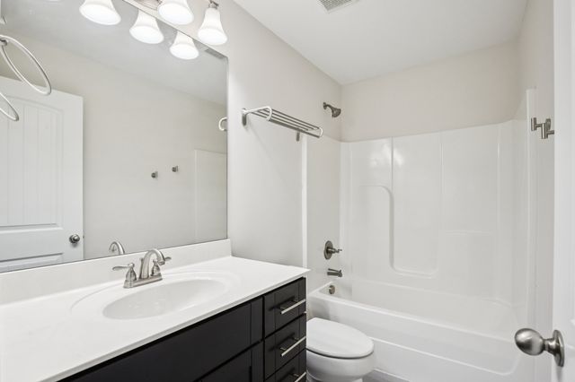 303 Cedar Hollow Ct, Lebanon, TN 37087