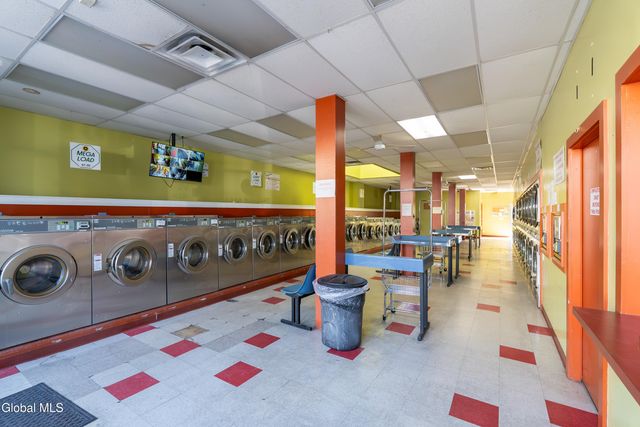 654 2nd Avenue, Troy, NY 12182