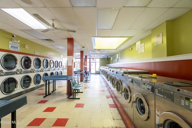 654 2nd Avenue, Troy, NY 12182