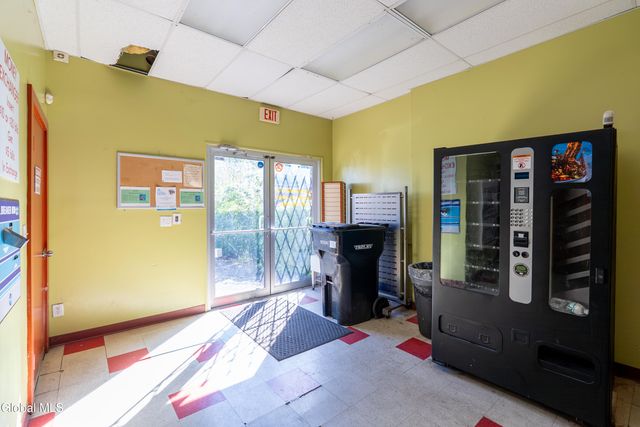 654 2nd Avenue, Troy, NY 12182