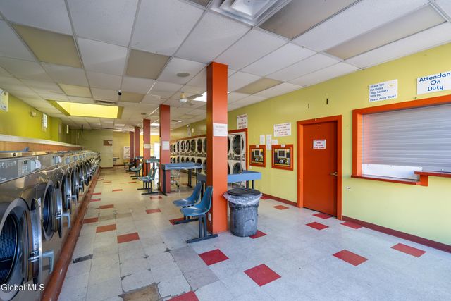 654 2nd Avenue, Troy, NY 12182