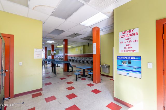 654 2nd Avenue, Troy, NY 12182