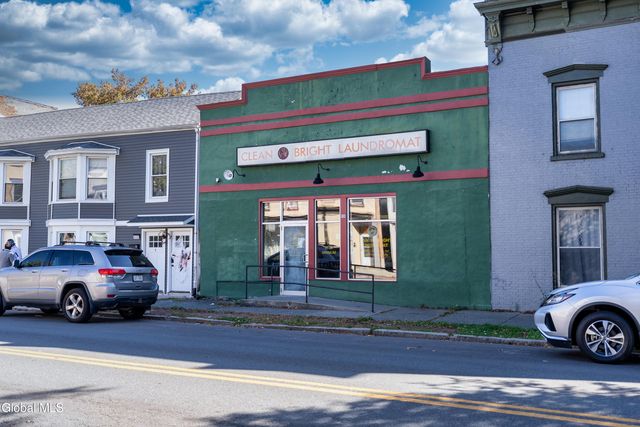 654 2nd Avenue, Troy, NY 12182