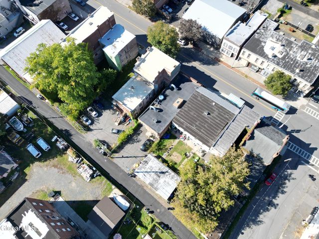 654 2nd Avenue, Troy, NY 12182