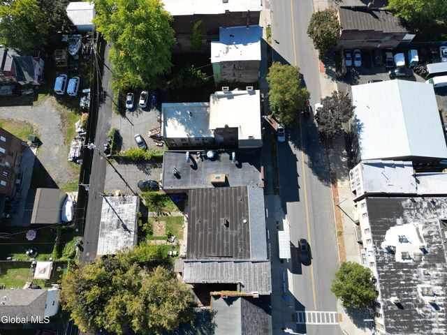 654 2nd Avenue, Troy, NY 12182