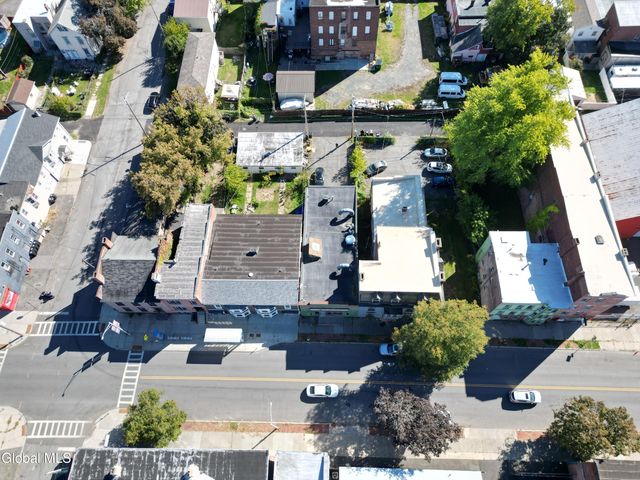 654 2nd Avenue, Troy, NY 12182