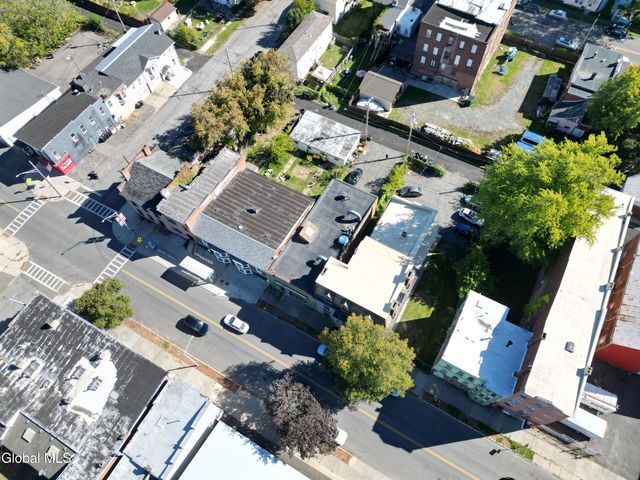 654 2nd Avenue, Troy, NY 12182