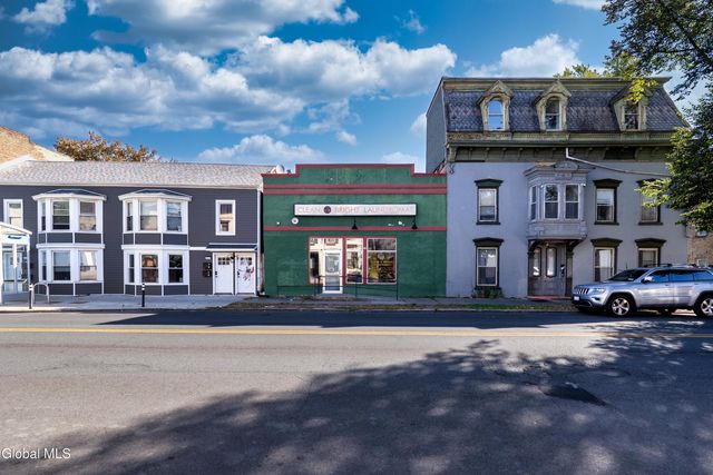 654 2nd Avenue, Troy, NY 12182