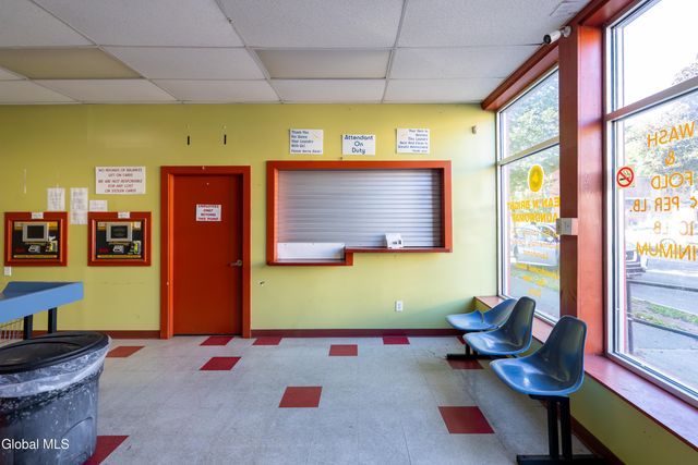 654 2nd Avenue, Troy, NY 12182