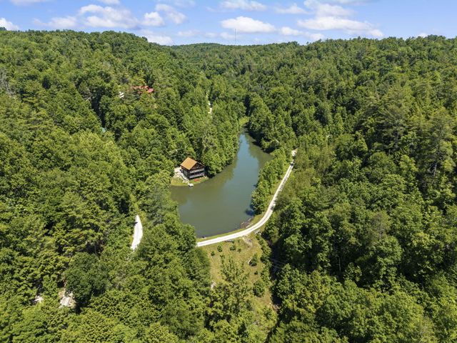 611 Paradise Drive, Rogers, KY 41365