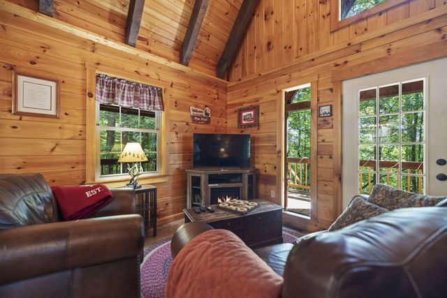 611 Paradise Drive, Rogers, KY 41365