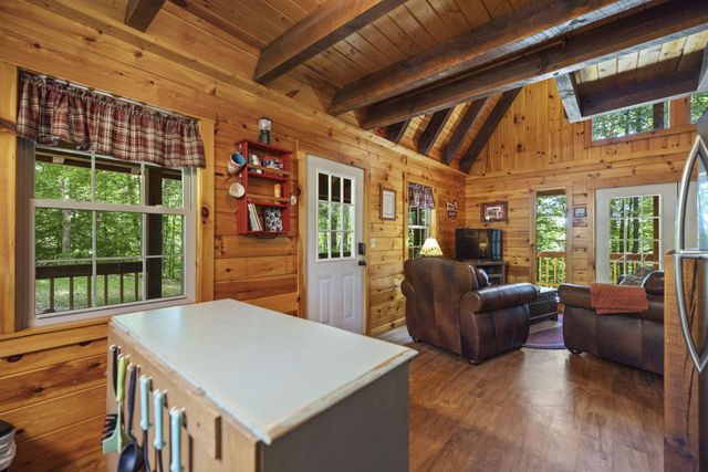 611 Paradise Drive, Rogers, KY 41365