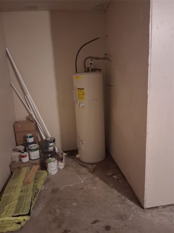 1100 Mapleview Drive, Arlington, TX 76018