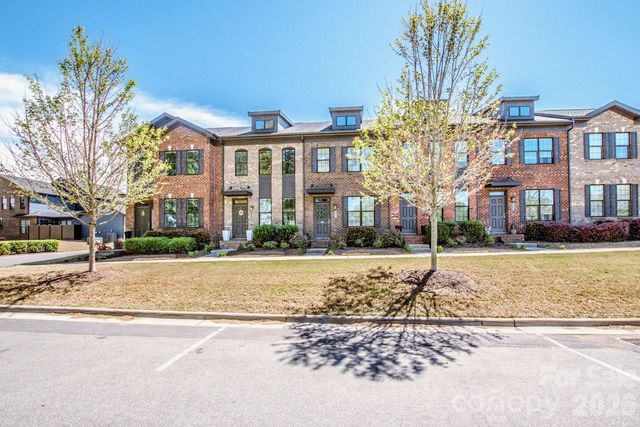 308 Linestowe Drive, Belmont, NC 28012