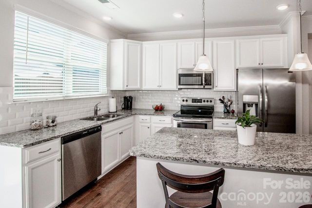 308 Linestowe Drive, Belmont, NC 28012