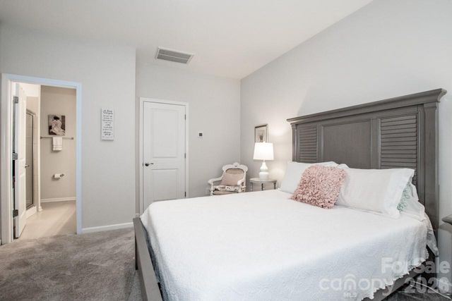 308 Linestowe Drive, Belmont, NC 28012