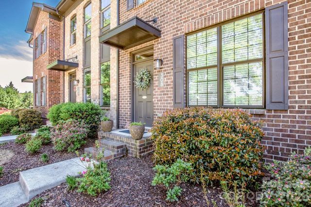308 Linestowe Drive, Belmont, NC 28012
