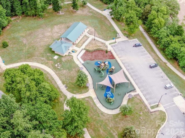 308 Linestowe Drive, Belmont, NC 28012
