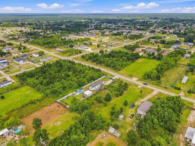 307 Road 5118, Cleveland, TX 77327