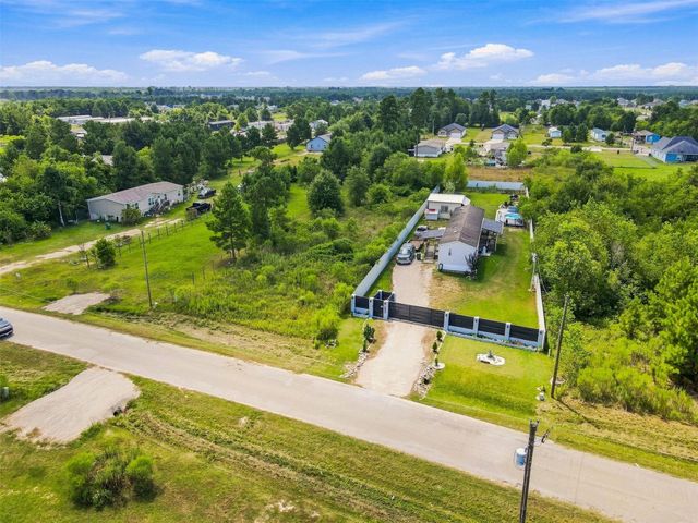 307 Road 5118, Cleveland, TX 77327