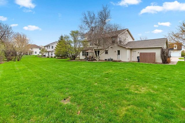 228 BOSWORTH LANE, Neenah, WI 54956