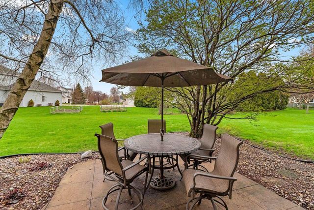 228 BOSWORTH LANE, Neenah, WI 54956