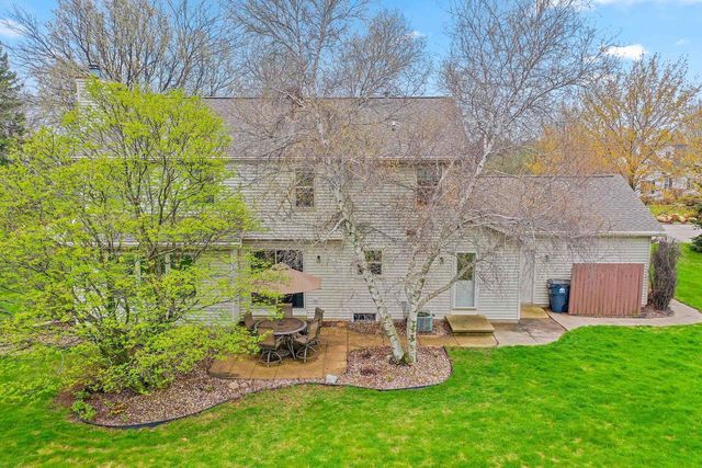 228 BOSWORTH LANE, Neenah, WI 54956
