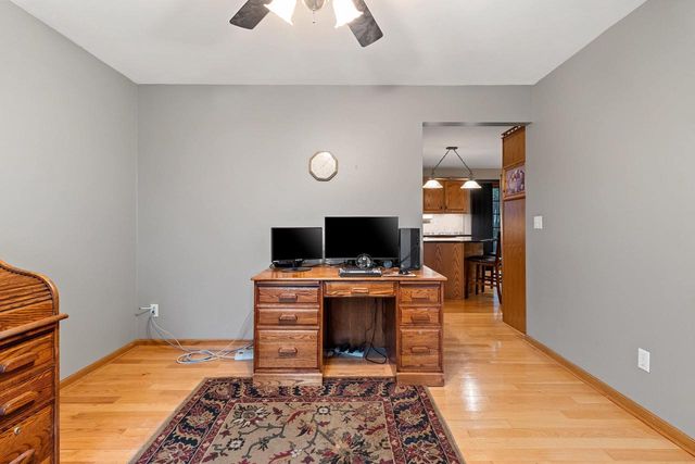228 BOSWORTH LANE, Neenah, WI 54956