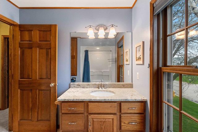 228 BOSWORTH LANE, Neenah, WI 54956