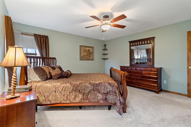228 BOSWORTH LANE, Neenah, WI 54956